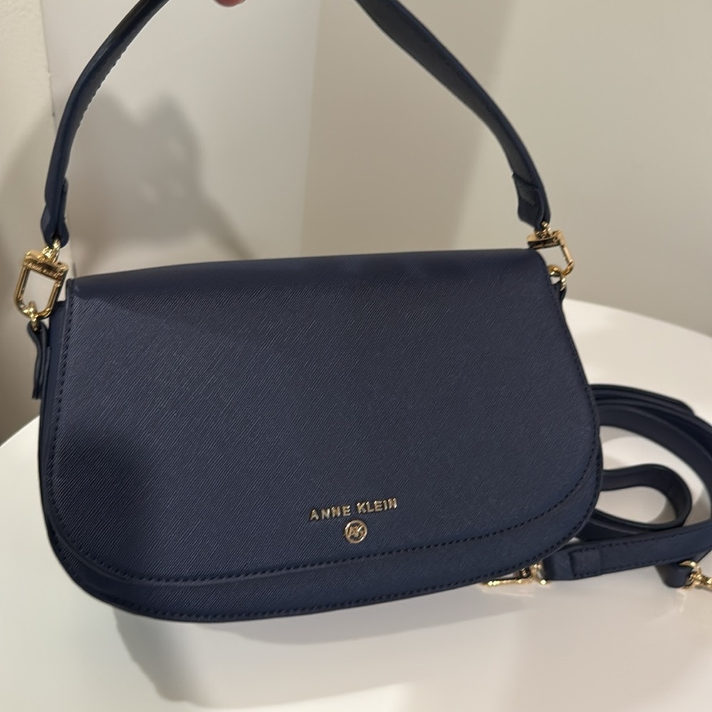 Anne klein crossbody - Picture 3 of 6